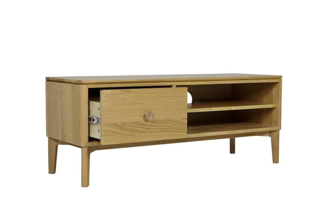 Erick Scandi TV Stand