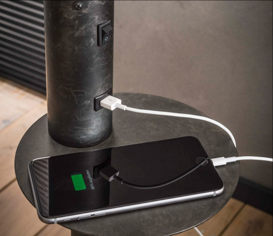 ZI Floorlamp USB charger
