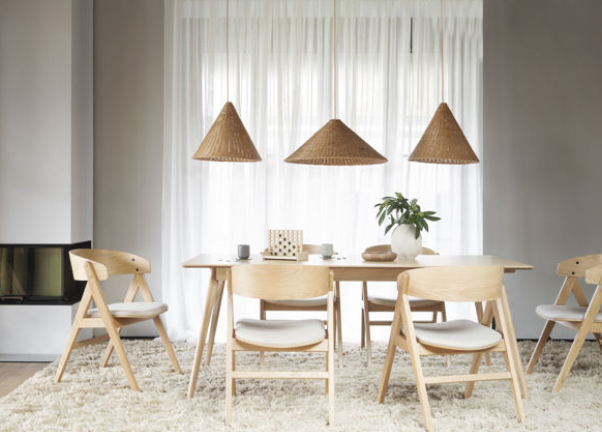 RO YUMI DINING TABLE OAK