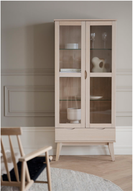 RO FILIPPA GLASS CABINET WHITEWASH