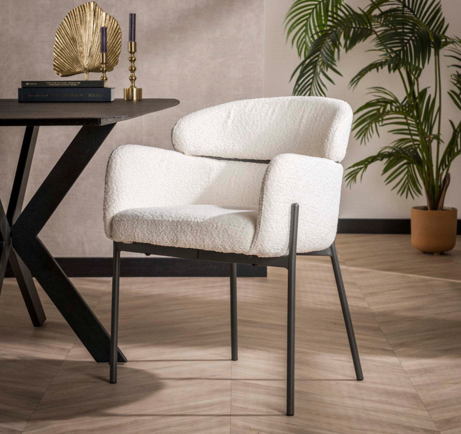 ZI Armchair PEPPO boucle curved 52B white