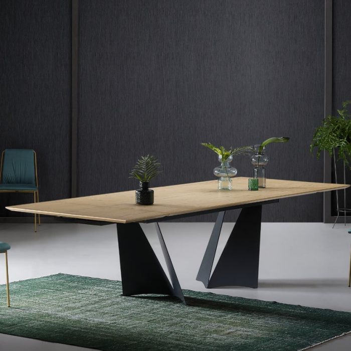 Natisa Vela Table