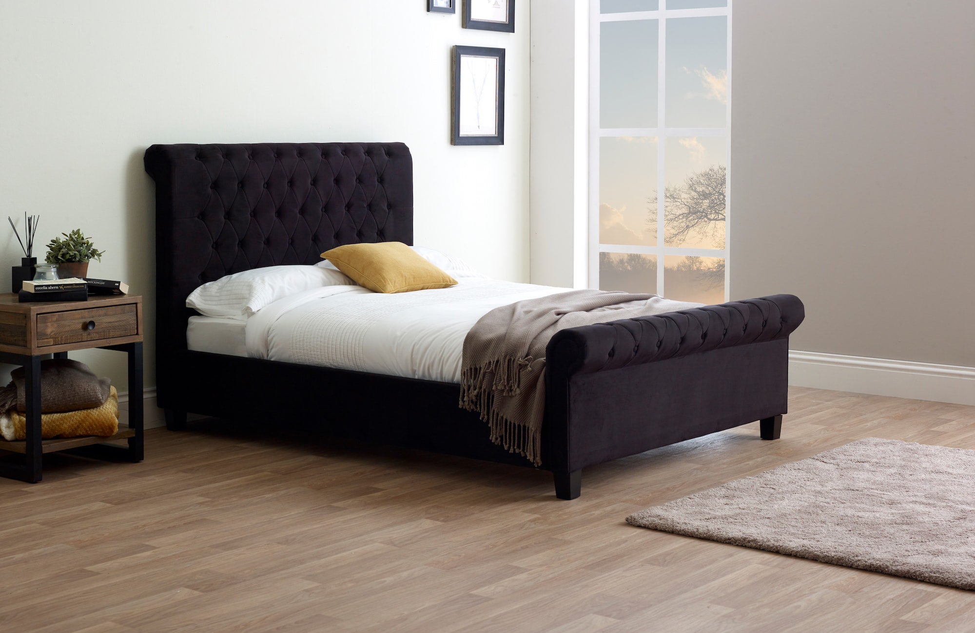 LL Orbit Black 6ft Bedstead