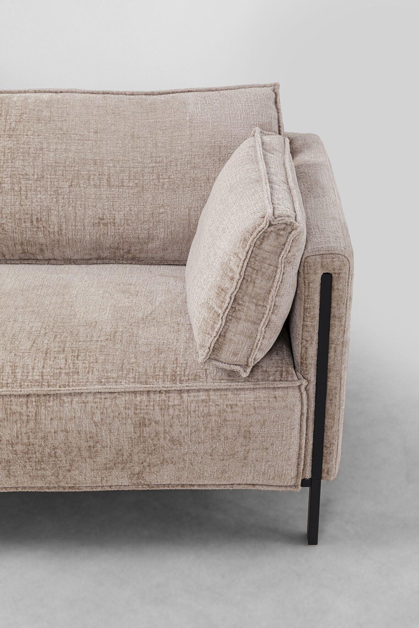 KARE Design Victor 3-Seat Sofa Beige 92 Inch