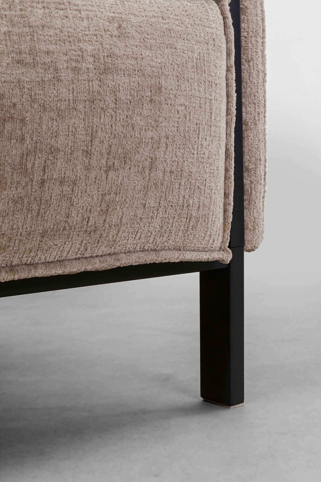 KARE Design Victor 3-Seat Sofa Beige 92 Inch