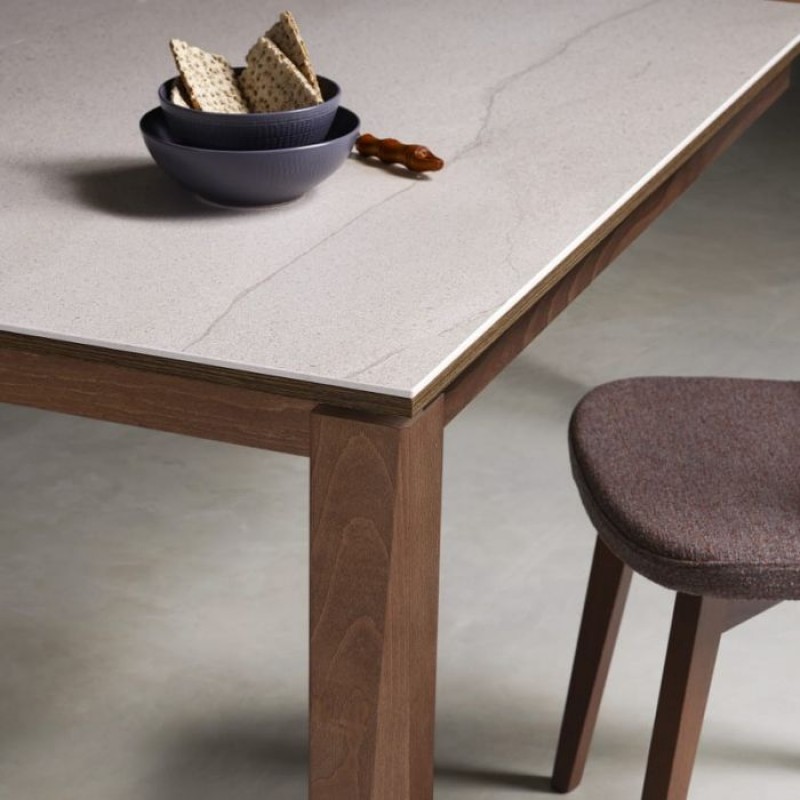 Natisa Vigo 110 Table